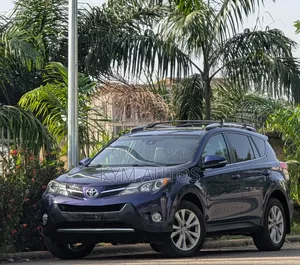 Toyota RAV4 Limited 4dr SUV (2.5L 4cyl 6A) 2014 Blue