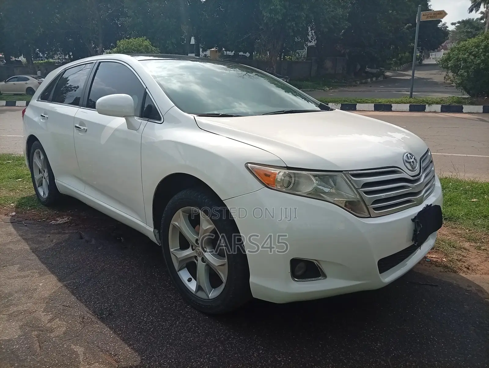 Toyota Venza 2010 White