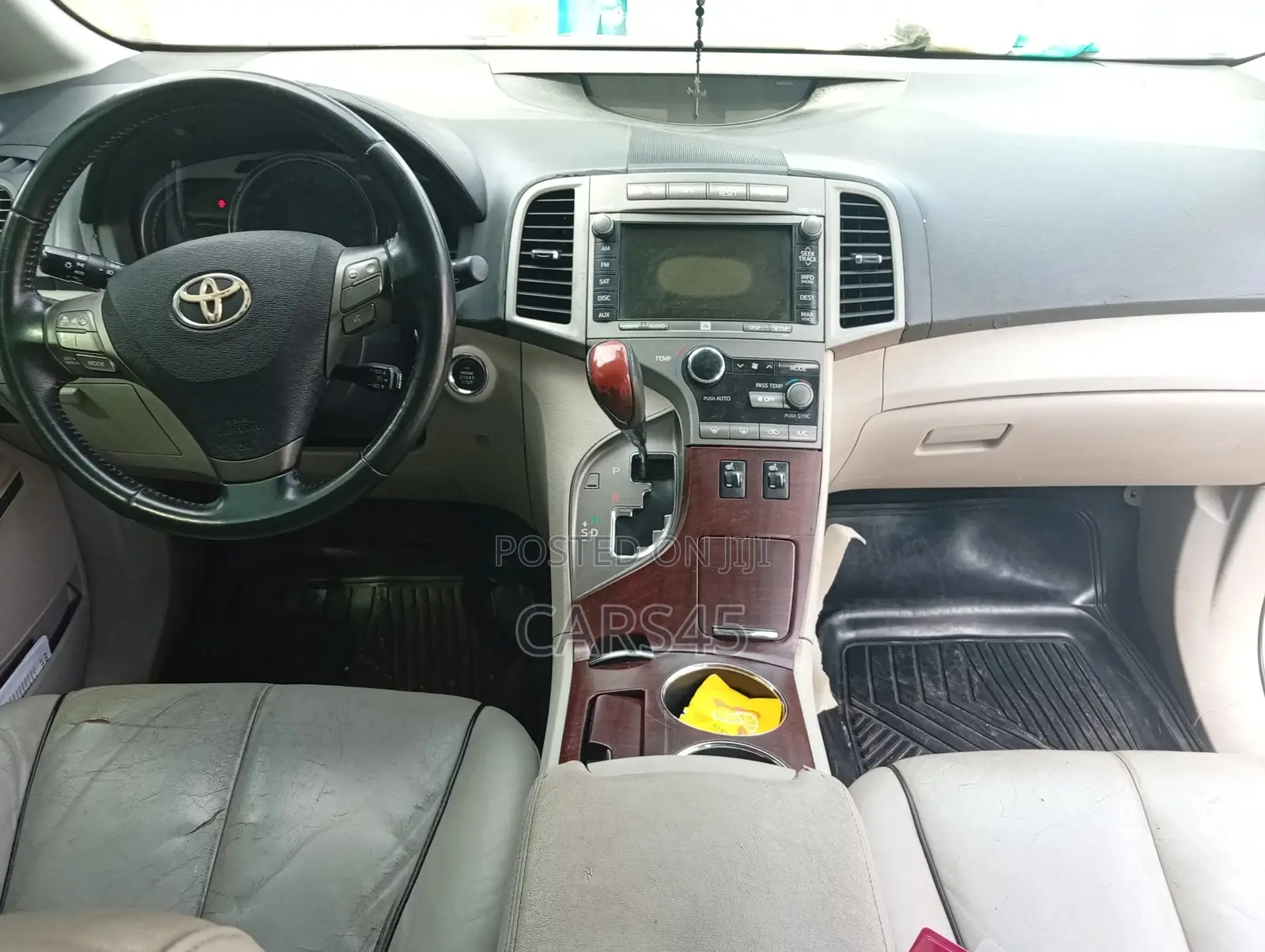 Toyota Venza 2010 White