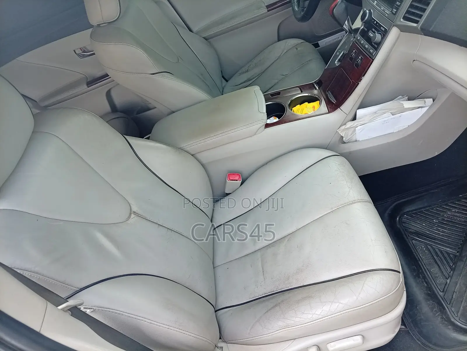 Toyota Venza 2010 White