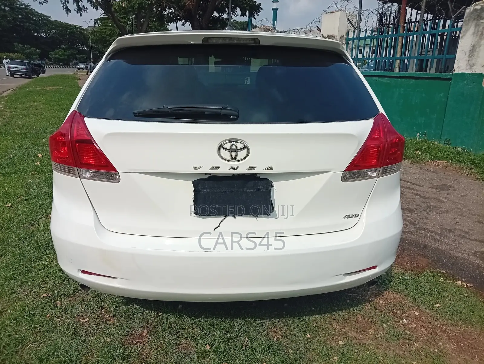 Toyota Venza 2010 White