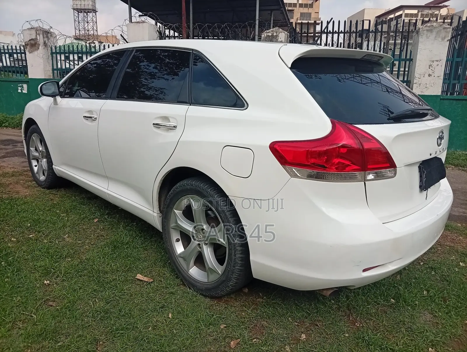 Toyota Venza 2010 White
