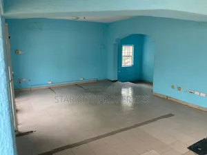 5bdrm Duplex in Mobolaji Bank for rent