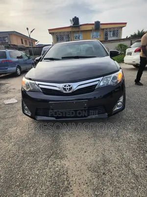 Toyota Camry XLE 4dr Sedan (2.5L 4cyl 6A) 2012 Black