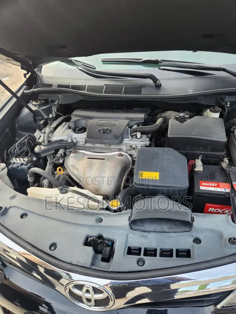 Toyota Camry XLE 4dr Sedan (2.5L 4cyl 6A) 2012 Black