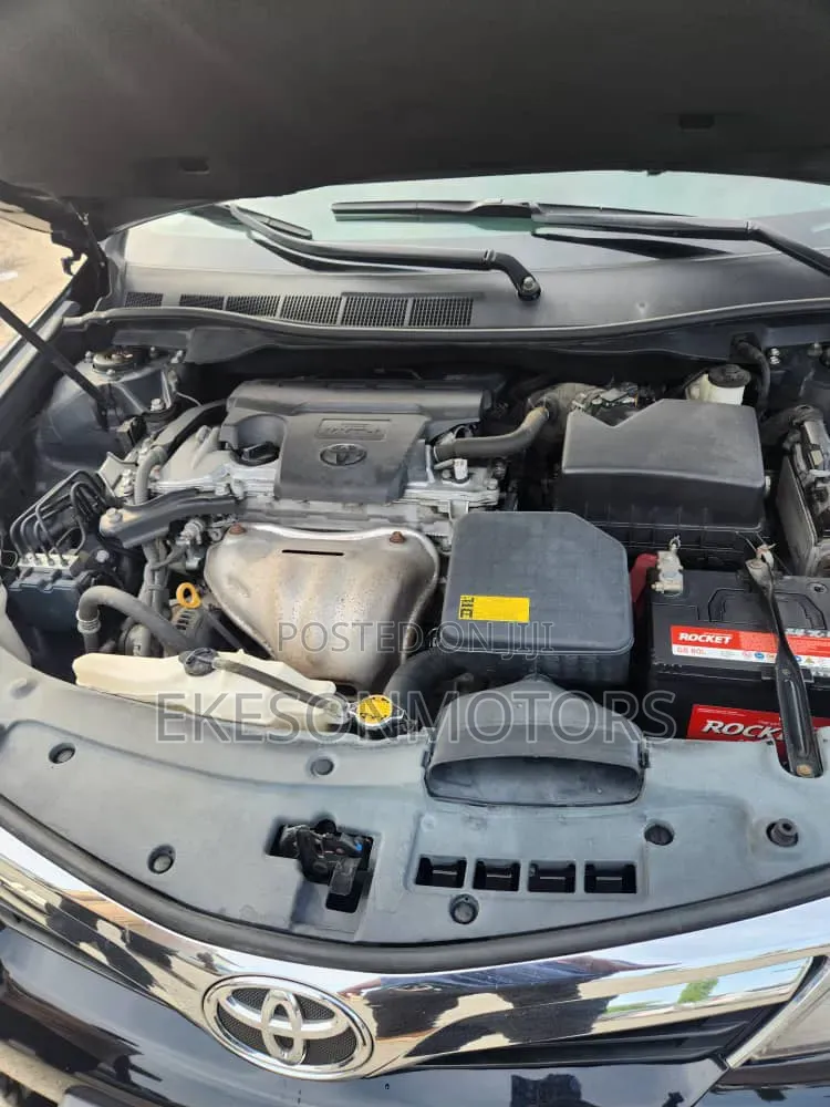 Toyota Camry XLE 4dr Sedan (2.5L 4cyl 6A) 2012 Black