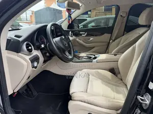 Mercedes-Benz GLC-Class 2017 Black