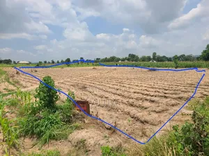 Land 200ft X 150ft