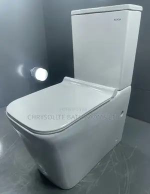 Executive Acacia Square Water Closet