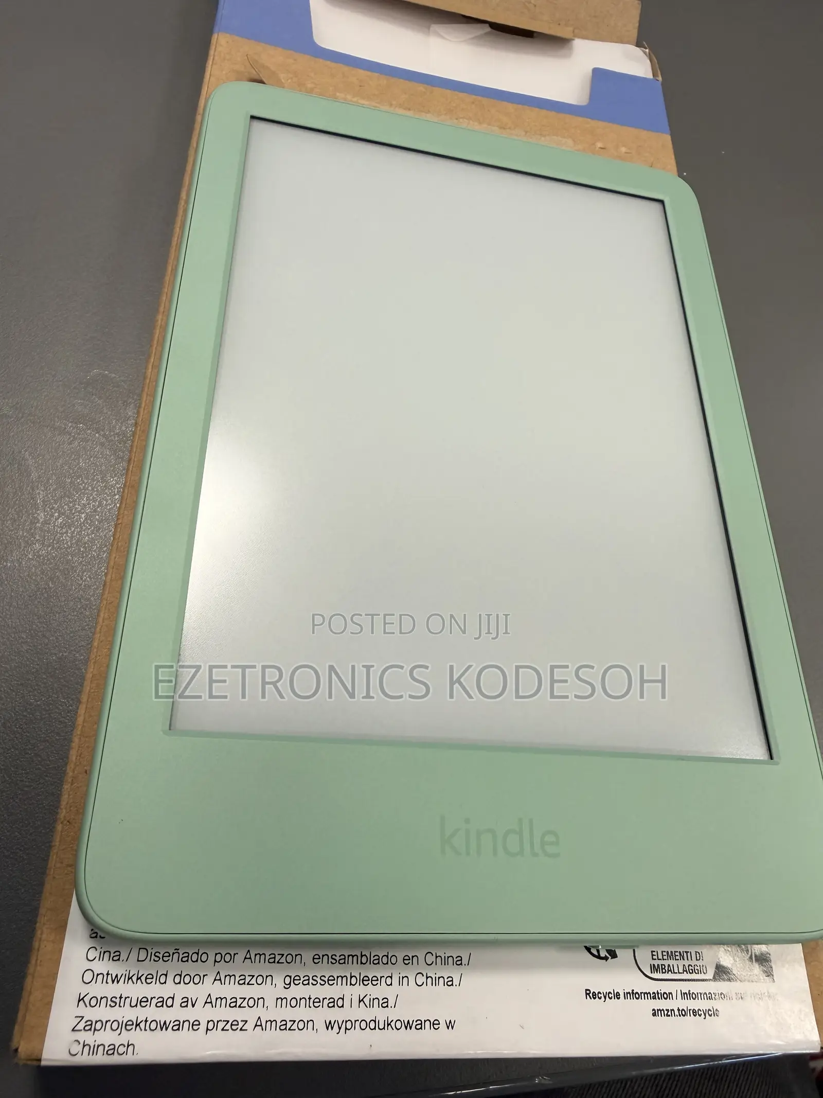 New Amazon Kindle Fire 4 GB Green