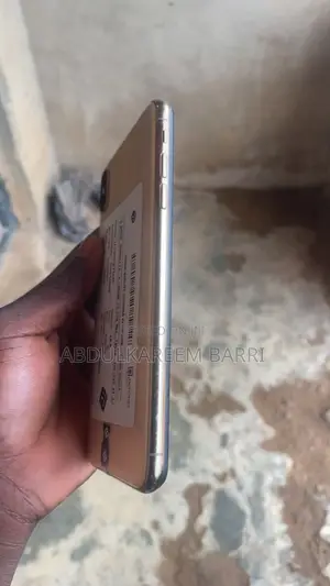 Apple iPhone XS Max 64 GB Gold