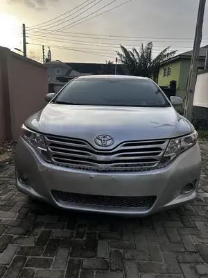 Toyota Venza 2011 Silver