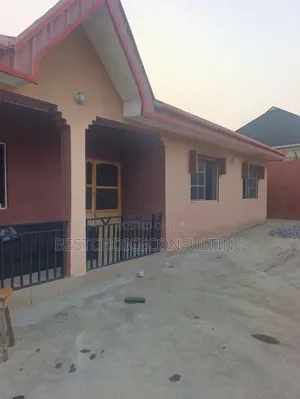 3bdrm Bungalow in Eleta - Elebu, Ibadan for sale