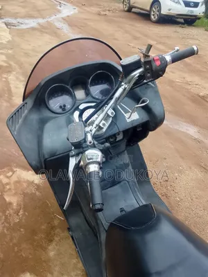 Yamaha Majesty 2010 Black