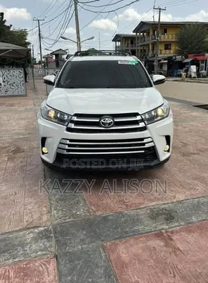 Toyota Highlander Limited 4x4 V6 (3.5L 6cyl 8A) 2017 White