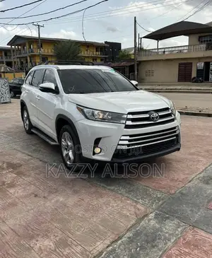 Toyota Highlander Limited 4x4 V6 (3.5L 6cyl 8A) 2017 White