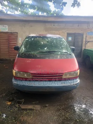 Toyota Previa 1997 Red