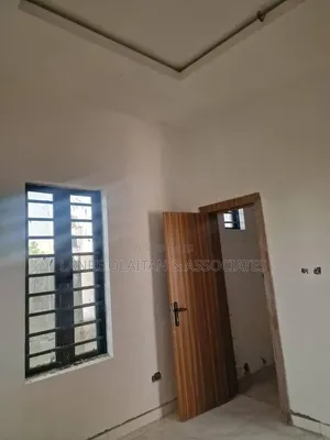 3bdrm Block of Flats in Beacon, Ipaja, Lagos for sale