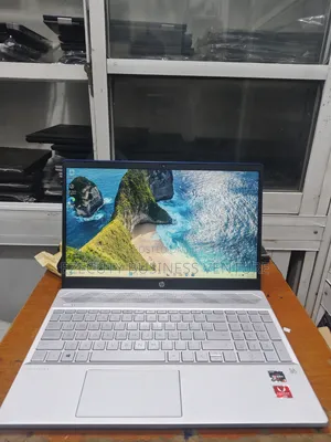 Laptop HP Pavilion 15 8GB AMD Ryzen 3 SSD 256GB