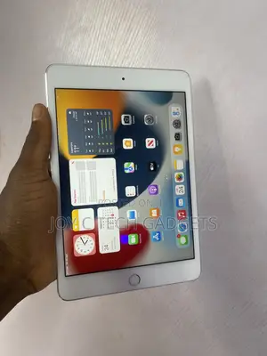 Apple iPad mini 4 128 GB Silver