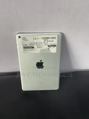 Apple iPad mini 4 128 GB Silver