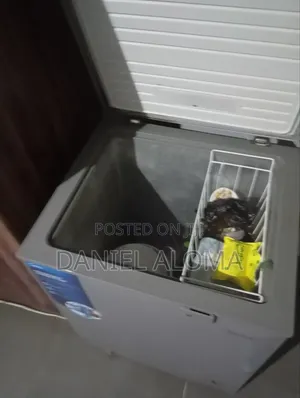 Midea Chest Freezer