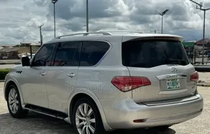 Infiniti QX56 2013 Silver