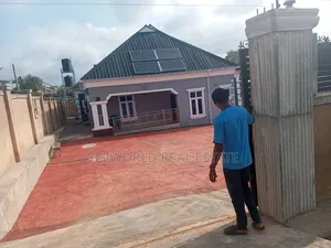 5bdrm Bungalow in Opposite Christ High for rent
