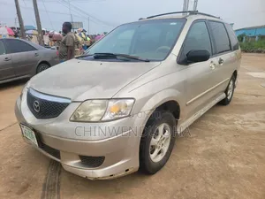 Mazda MPV 2002 Gold