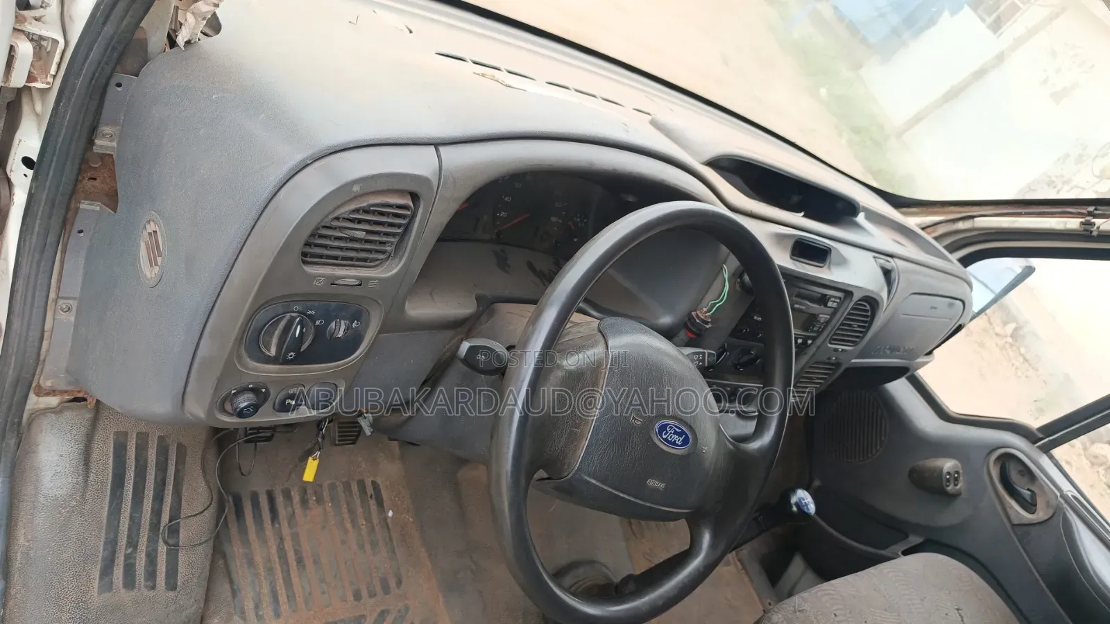 Ford Transit 2005 White