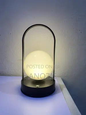 Modern Orb Table Lamp – Elegant Ambient Lighting