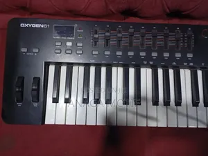 M Audio Oxygen 61 Usb Midi Keyboard Controller