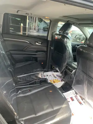 Toyota Highlander Limited V6 4x4 (3.5L 6cyl 6A) 2016 Gray