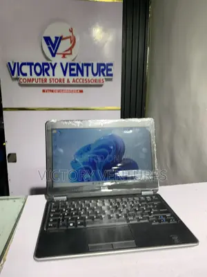 Laptop Dell Latitude E7240 8GB Intel Core i5 SSD 128GB