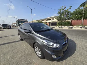 Hyundai Accent GLS 4dr Sedan (1.6L 4cyl 6A) 2014 Gray