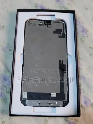 New iPhone 16 Screen