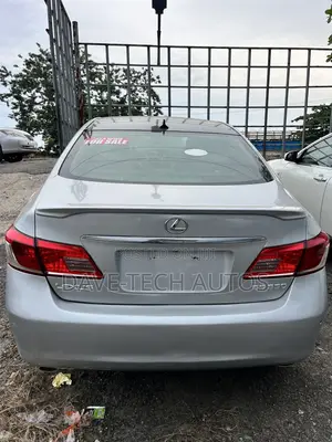 Lexus ES 350 2011 Silver
