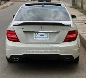 Mercedes-Benz C300 Sport 4Matic Sedan AWD (3.5L 6cyl 7A) 2013 White