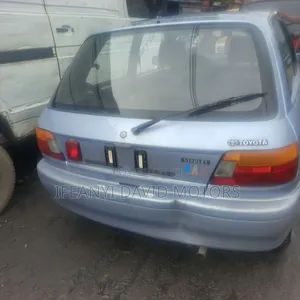 Toyota Starlet 1998 Blue