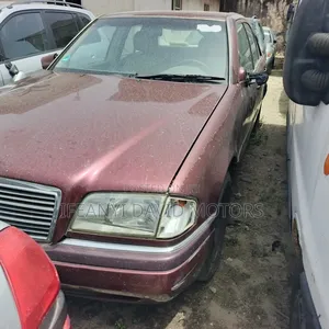 Mercedes-Benz C200 2000 Red