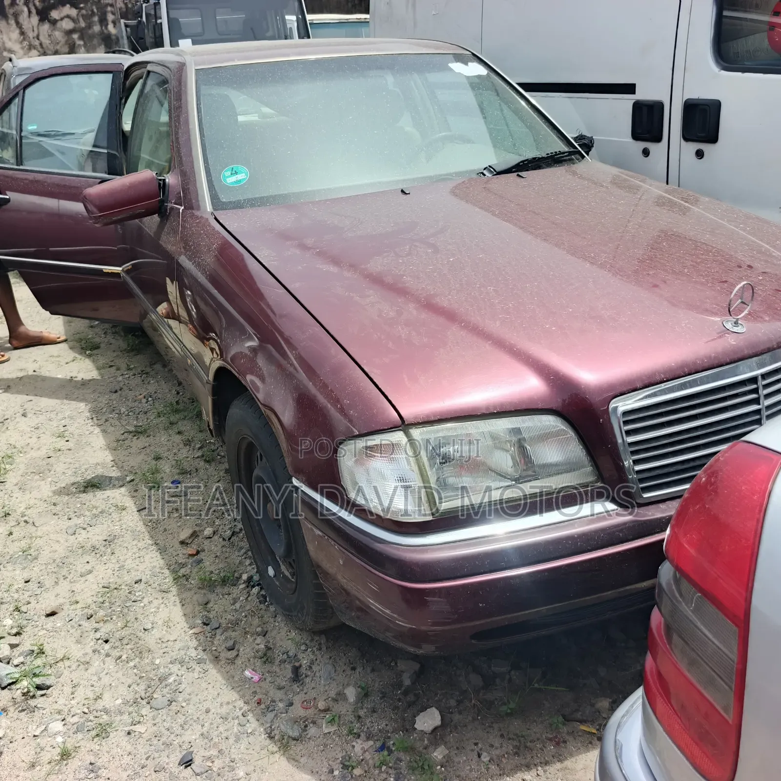Mercedes-Benz C200 2000 Red