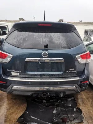 Nissan Pathfinder Platinum 4x4 2013 Blue