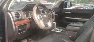 Toyota Tundra 2016 Black