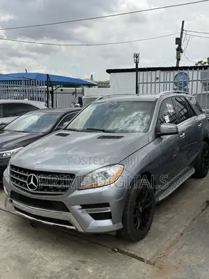 Mercedes-Benz M Class ML350 4MATIC 4dr SUV AWD (3.5L 6cyl 7A) 2014
