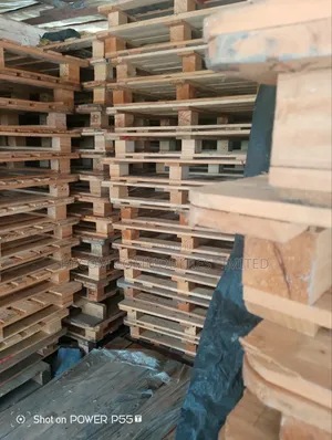 Foreign and Customized Pallet for Sale
