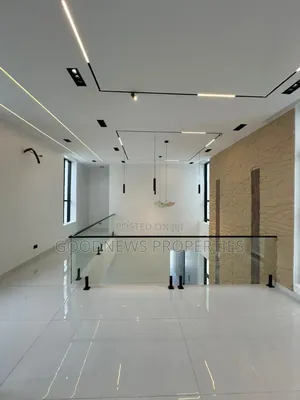 5bdrm Duplex in Osapa London for sale