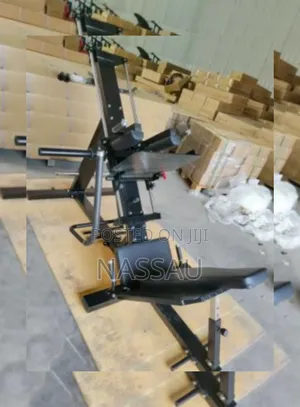 Leg Press Machine (And Hack Squat)