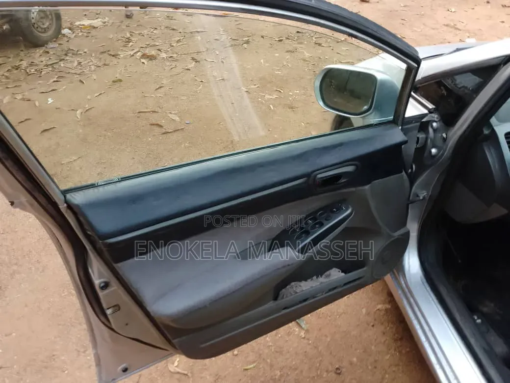 Honda Civic 1.6i LS Automatic 2008 Silver