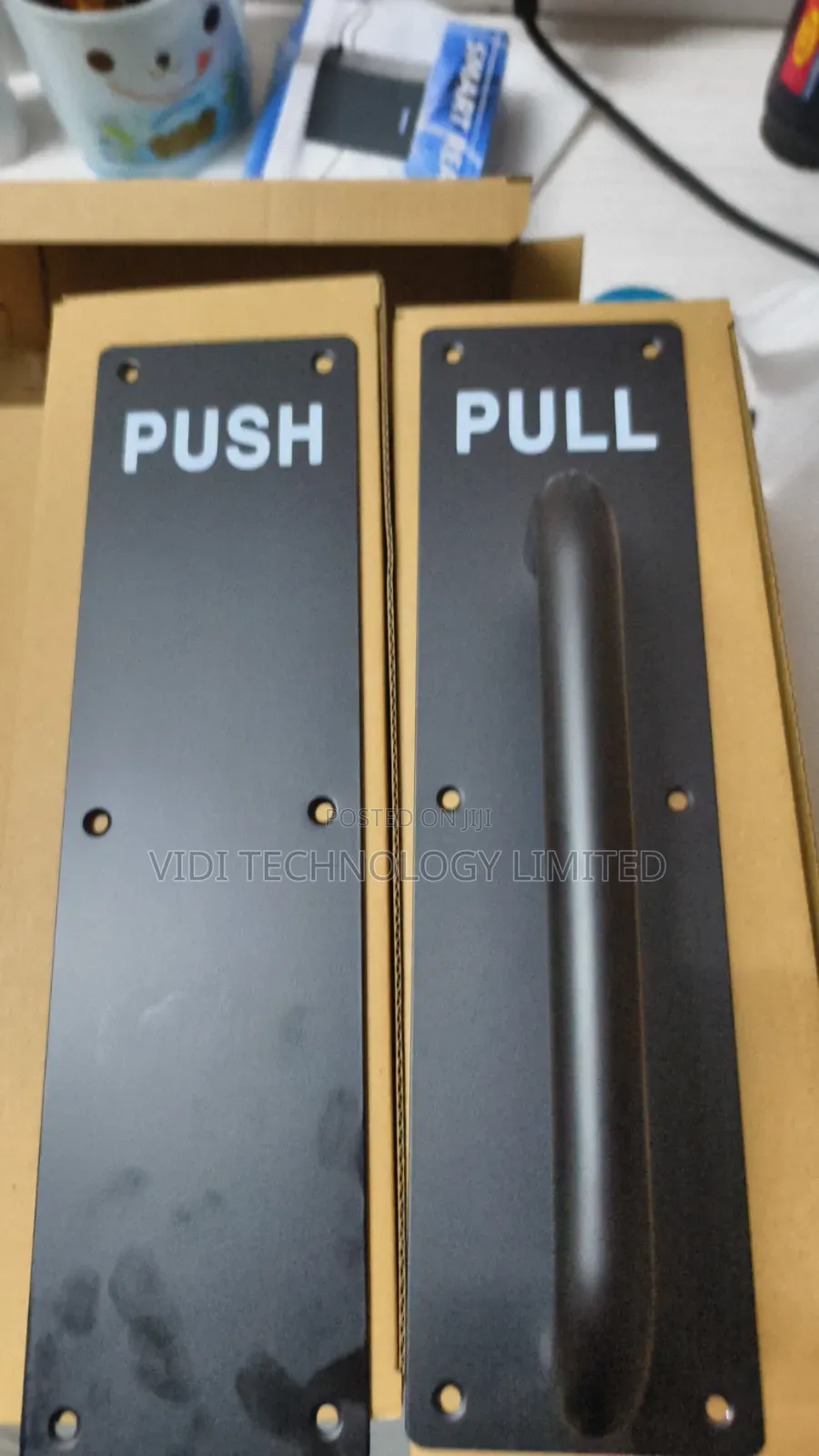 Black Push Pull Door Plate Set