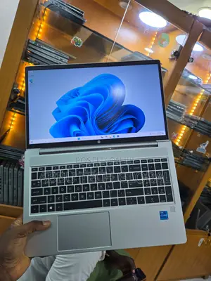 Laptop HP ProBook 450 G8 8GB Intel Core i5 SSD 256GB